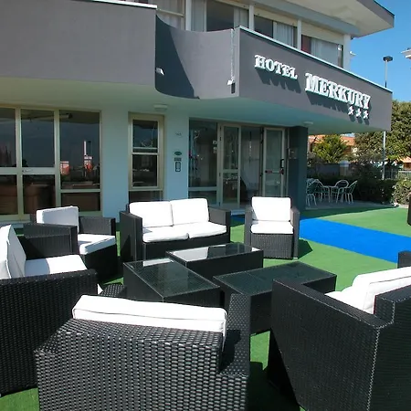 Merkury Hotel 3*