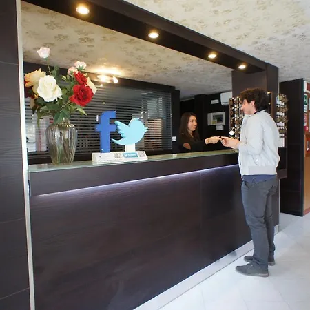 Hotel Merkury 3*