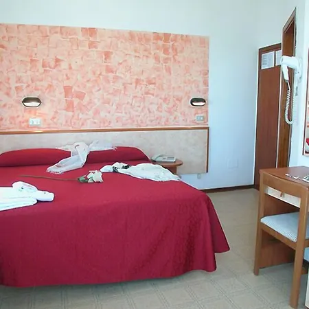 Merkury Hotel 3*